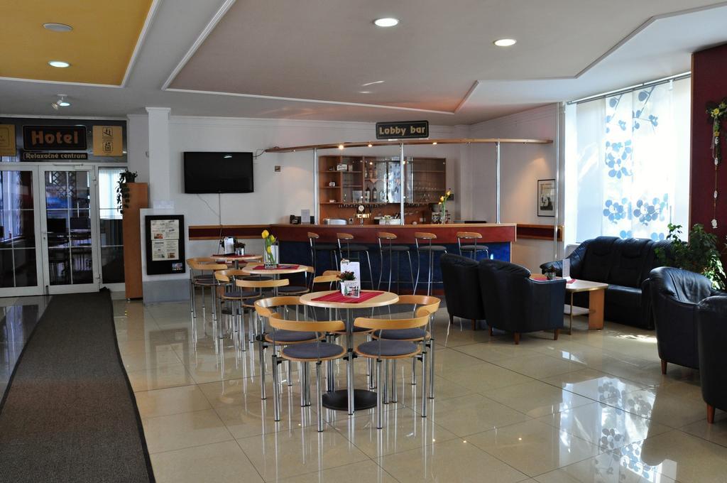 Tatra Hotel Poprad Exterior foto